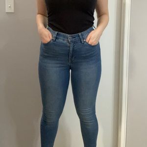 Super Stretchy skinny jeans with elastic waist band